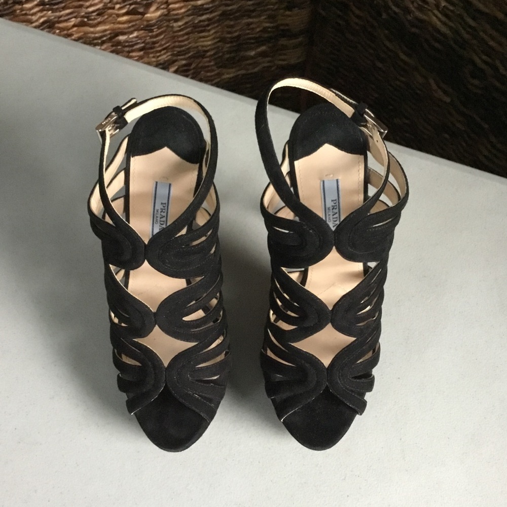 PRADA - Picture 3 of 16